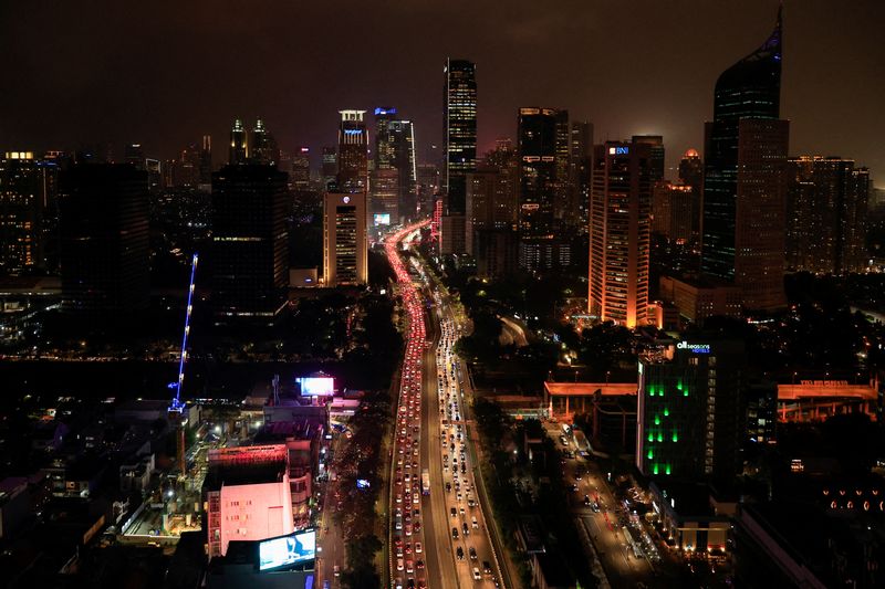 Bank Dunia mengatakan Indonesia dapat menjaga defisit anggarannya di bawah batas atas 3%.