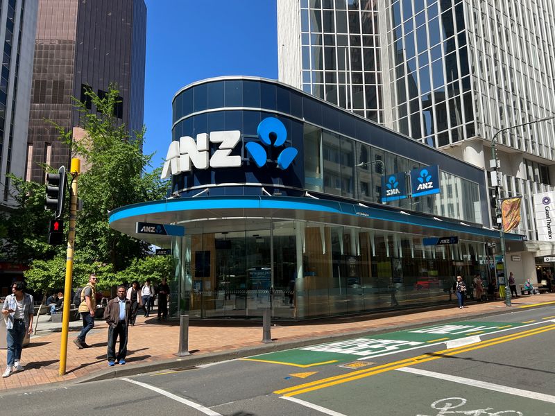 New Zealand has launched an investigation into competition concerns in the banking sector