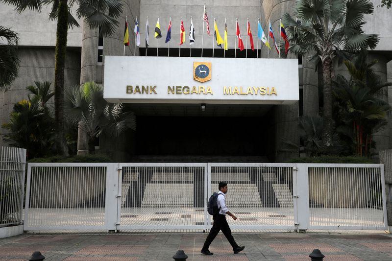 Bank sentral Malaysia menahan suku bunga untuk pertemuan ketiga karena risiko meningkat – 2 November 2023 pukul 9:16 pagi